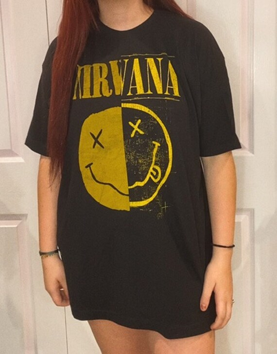 Nirvana Split Smile Classic Smiley Face Vintage Te