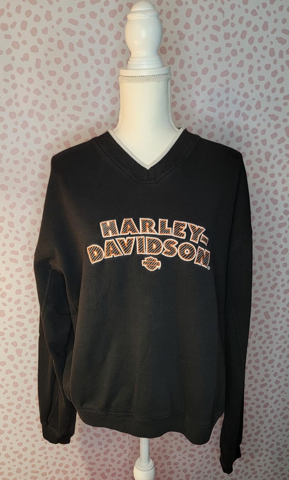00s ハーレーダビッドソン　スウェット　刺繍　vネック　ブラック　rsw024 ハーレーダビッドソン 刺繍入り V ネック スウェットシャツ