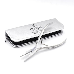 May include: Silver-colored pliers with a textured grip and a silver-colored carrying case. The case has the text "Chocho Track" and a website address printed on it.