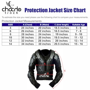 Op de afbeelding: Een maattabel voor een beschermend jack voor motorrijders. De tabel toont de borst-, taille- en armlengtemaat in inches voor verschillende maten, samen met de bijbehorende leeftijdsgroep. De tabel is ge&iuml;llustreerd met een zwart beschermend jack met vulling op de schouders, ellebogen en rug.