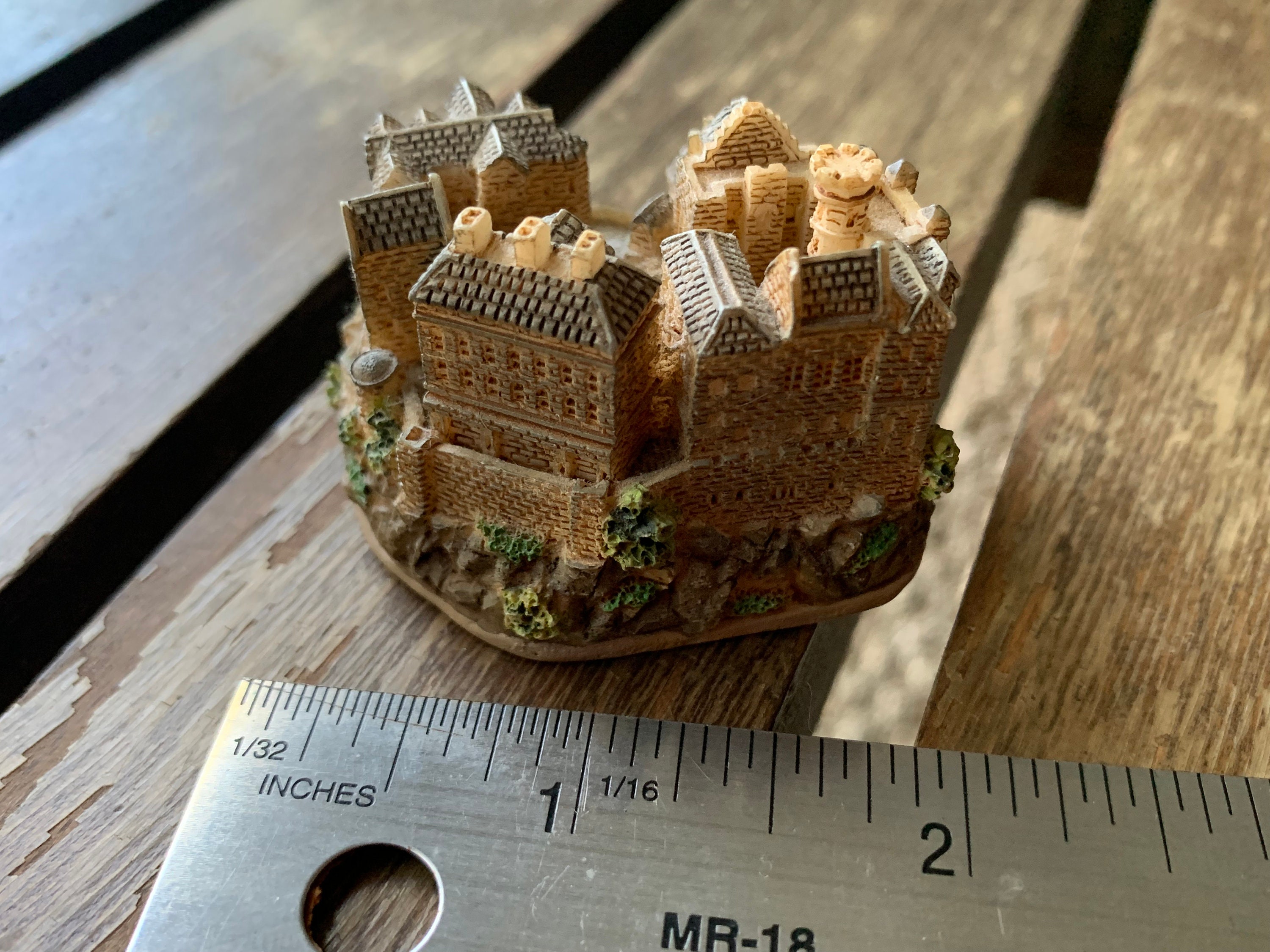 Vintage Edinburgh Castle Scotland Souvenir Figurine