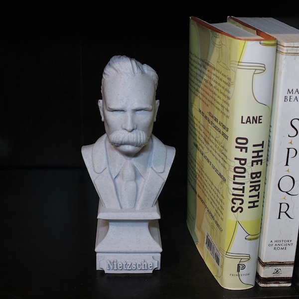 Friedrich Nietzsche Bust — Statue of the German Philosopher