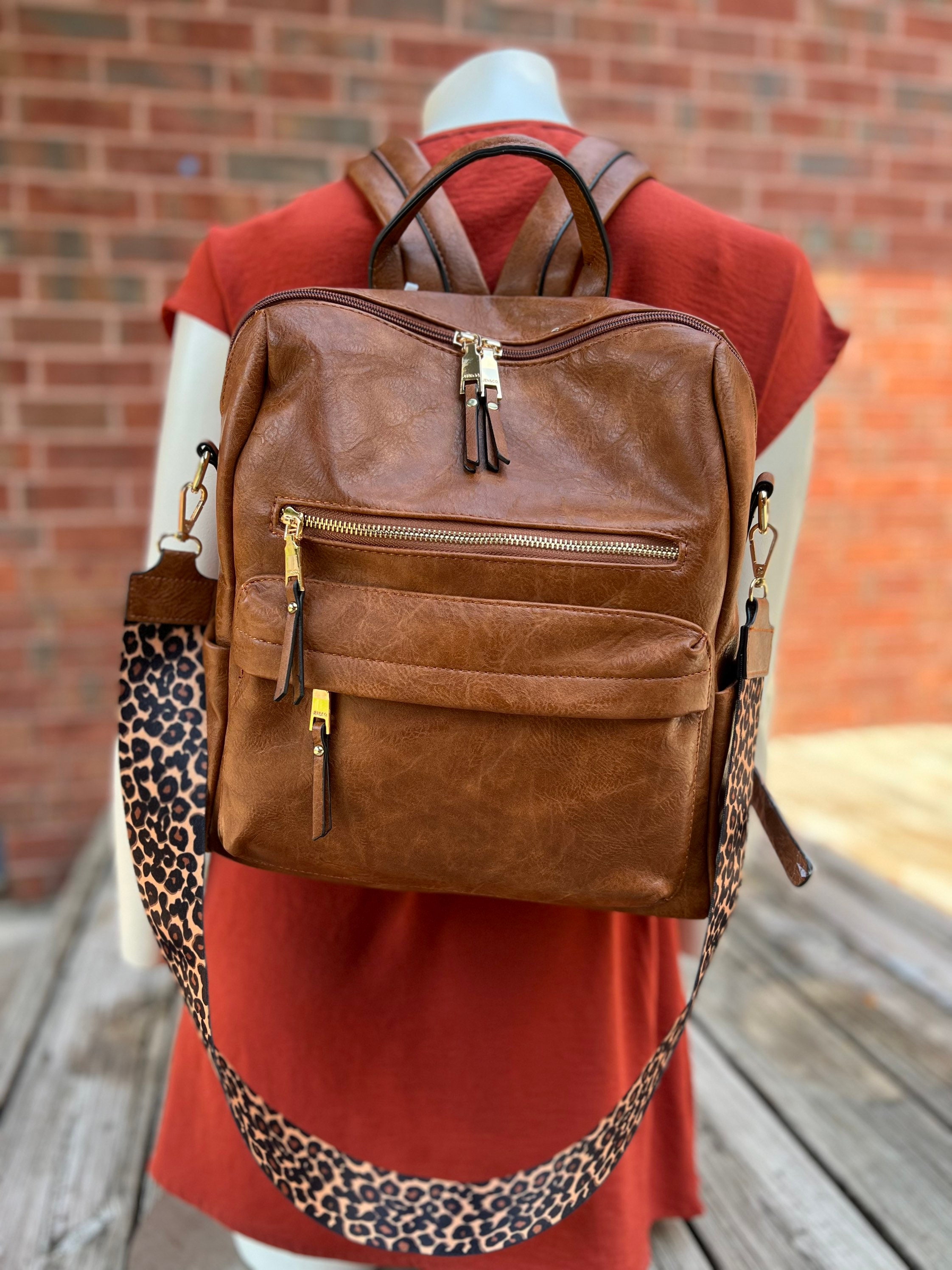 Backpack with convertible strap online