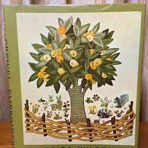 Crewel Embroidery Book, Erica Wilson Book, Crewel Stitch, How to Stitch Book, Sewing Book, Vintage Sewing, Vintage Book