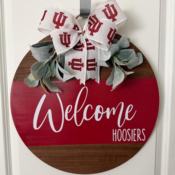 Custom Sports Door Decor, Personalized Collegiate Door Hanger, Graduation Party Gift, Wooden Wreath Dorm Door Sign, Indiana Hoosiers Wreath