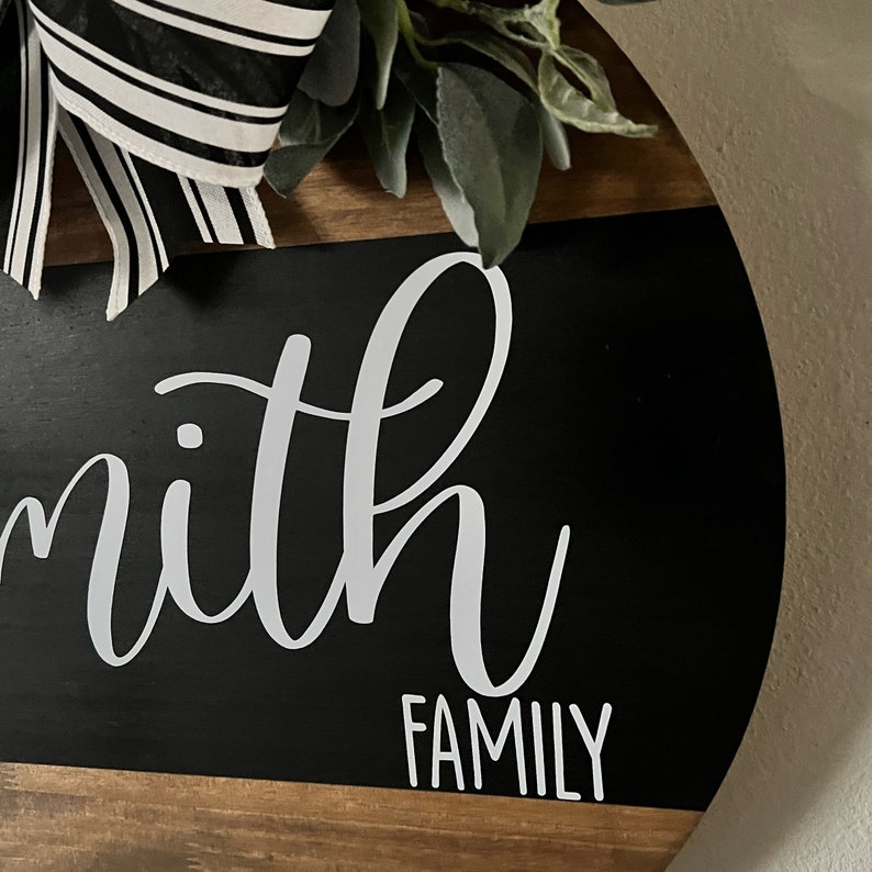 Personalized Family Last Name Sign, Front Door Hanger, Family Name Gift, Round Last Name Front Door Sign, Closing Gift, Mothers Day Gift image 7