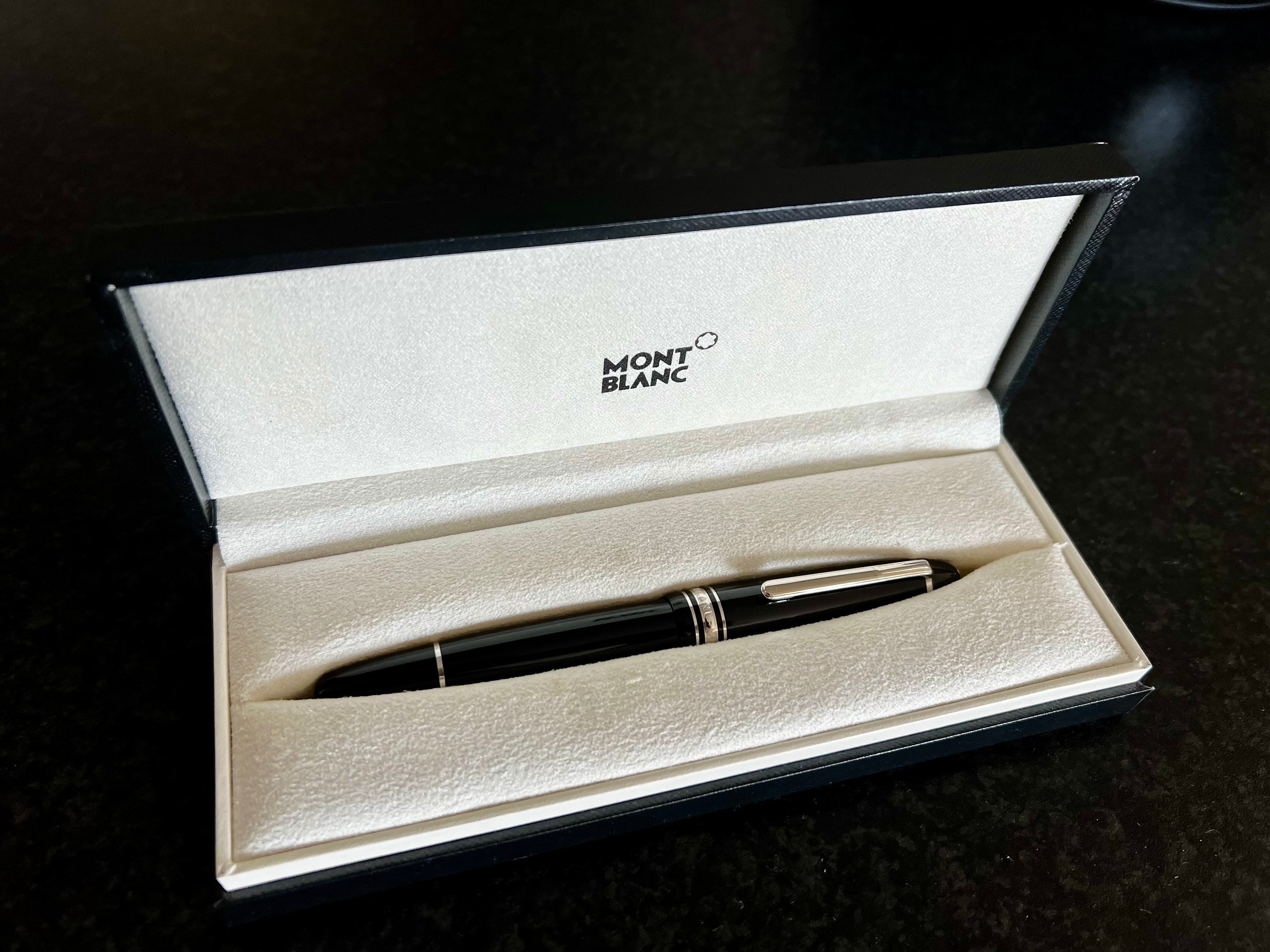 Meisterstück Gold-Coated LeGrand Ballpoint Pen - Luxury Ballpoint pens –  Montblanc® GE