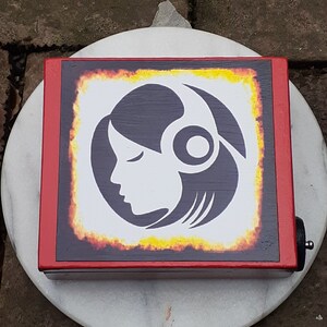 Miniature turntable - wooden stash box