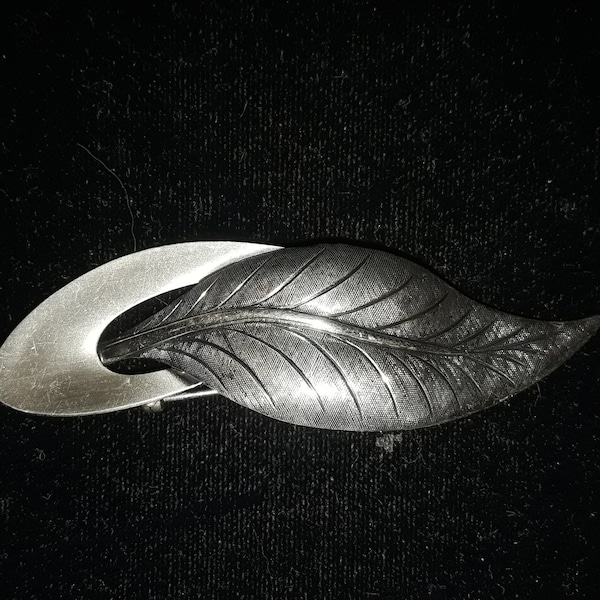 Vintage Sterling 925 Modern Design Leaf Brooch by Beaucraft