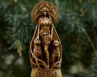 Freya, God viking, god Wood carved Freyja statue Pagan paganism God Altar sculpture