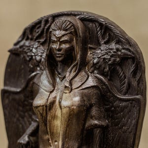 Morrigan Goddess Statue | Celtic War Goddess Altar Decor, Wiccan Witchcraft Gift