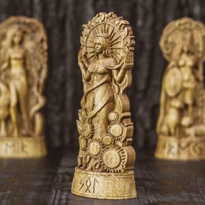 Ek Sunna-staty, nordisk hednisk gudinna-altareskulptur bild 6