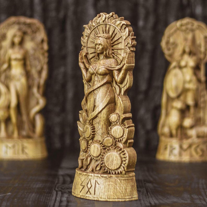 Ek Sunna-staty, nordisk hednisk gudinna-altareskulptur bild 6