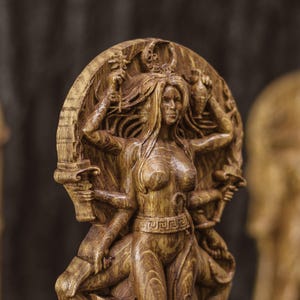 Geschnitzte Eichen Holz Statue von Hekate: Griechische Göttin Altar Dekoration