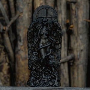 Lilith the queen of night statue, goddess statue, sumerian decor, lilith figurine, gothic decoration, wiccan altar