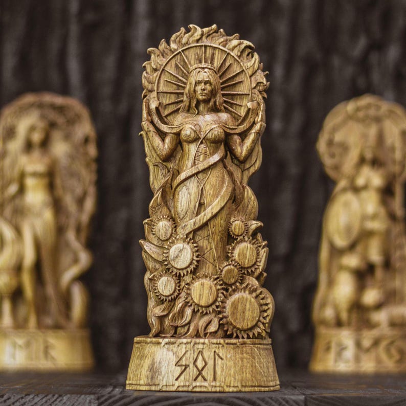 Ek Sunna-staty, nordisk hednisk gudinna-altareskulptur bild 3