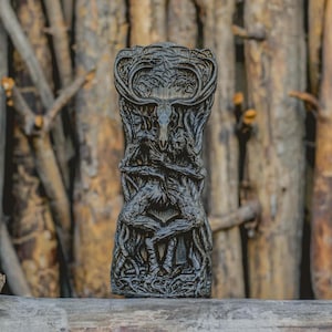 Hand-Carved Wendigo Wooden Statue | Forest Cryptid, Dark Pagan Altar Decor, Horror & Folklore Collectible, Gothic Gift