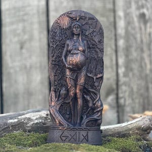 Gaia Goddess statue, Mother Earth, Wiccan Goddess statue, altar, witch,Nature, mother earth