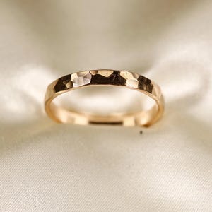 2.5mm    Flat wire   Hammered Ring, Gold Filled Rings