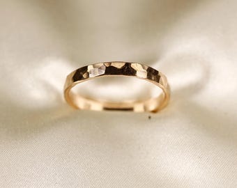 2.5mm    Flat wire   Hammered Ring, Gold Filled Rings