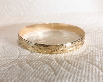 B107807 Yellow gold filled pattern bangle bracelet, 14K gold filled bangle bracelet  , Gold  bangle bracelet, handmade  bangle bracelet