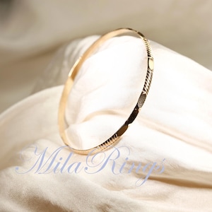 B107812    14K gold filled bangle bracelet  , handmade  bangle bracelet