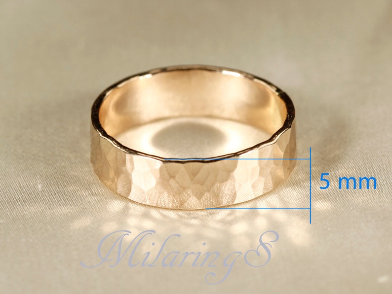 Pierścionek z młotkowanego złota 14k. Młotkowane obrączki do cygar (3-8 mm) 5mm thick
