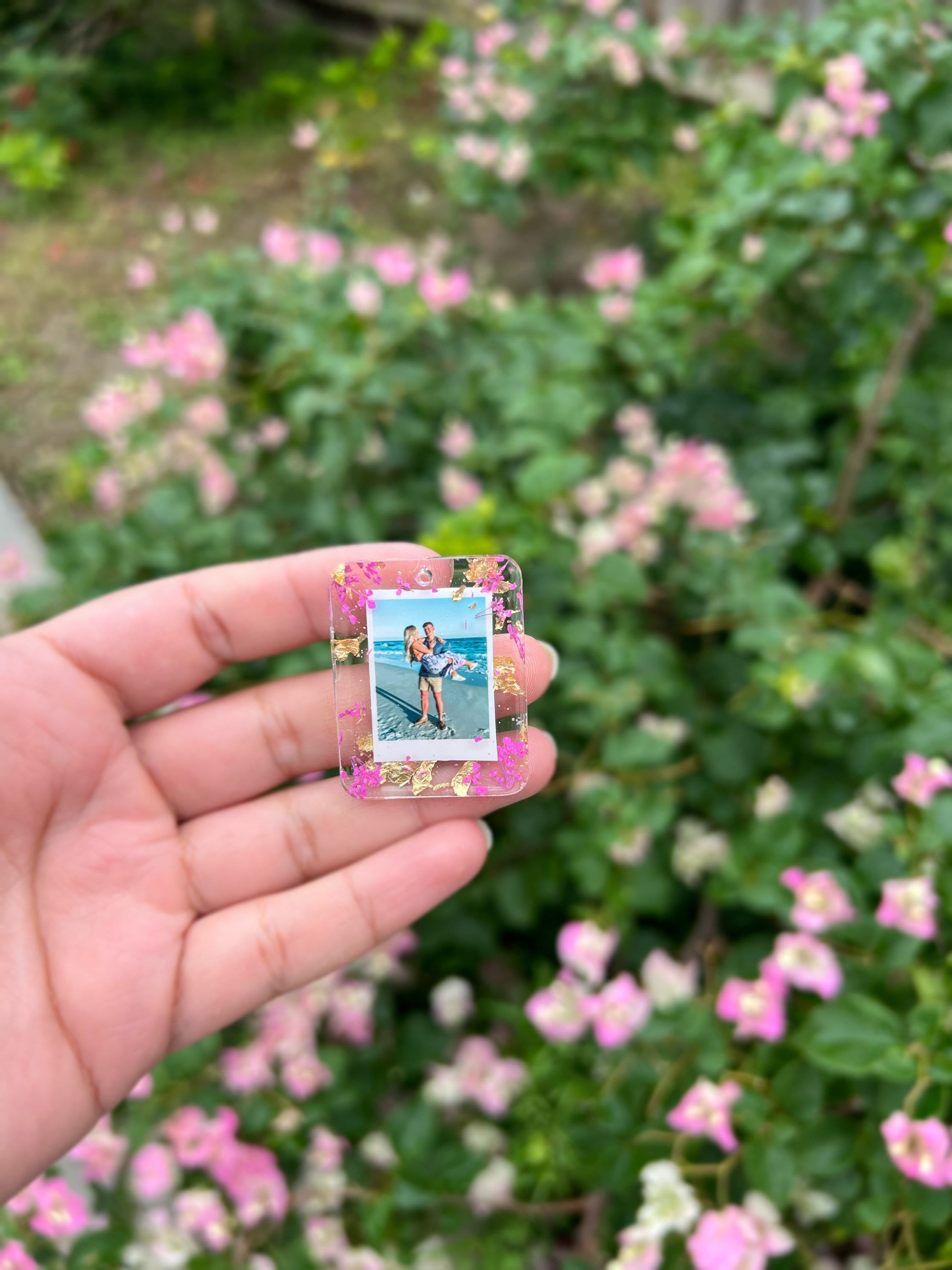 Personalized Photo Gold Keychain, Customize W/Your Photo,  Resin Photo Keychain, Personalized, Anniversary Gift, Photo Keychains, Pets