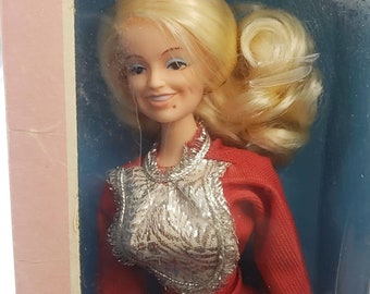 1978 DOLLY PARTON EG Goldberger 12" Poseable doll.