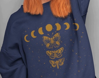 Moon Sweatshirt Witchcore Witchy Sweatshirt Celestial Aesthetic Clothing Moth and Moon Oversized Sweatshirt Trendy Shirt Crewneck Sweatshirt