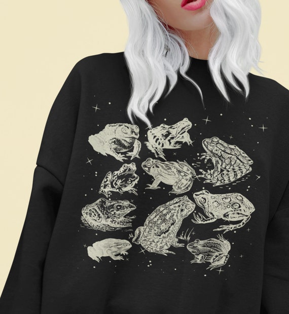 Frog Shirt Toad Shirt Frog and Toad Cottage Core Dark Academia Shirt Aesthetic Clothes Goblincore Shirt Witchcore Shirt Trendy Sweatshirt