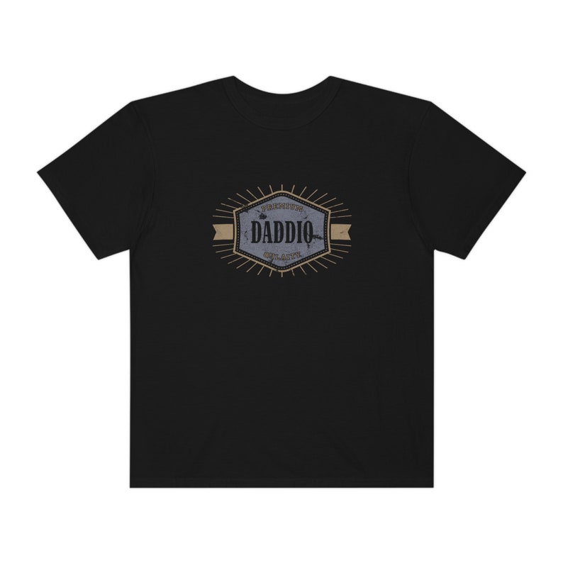 Daddio Shirt Gift Daddio New Daddio Shirt Pregnancy Reveal Grandpa Shirt From Grandkids Shirt Cool Daddio Unisex Garment-Dyed T-shirt Black