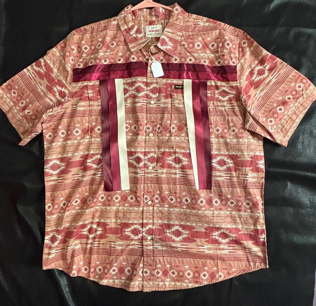 native american dress shirts 20 Men's Applique ideas Rockmounts fleece shirts are inspired by Native American design Native Pattern Fleece Western Shirt