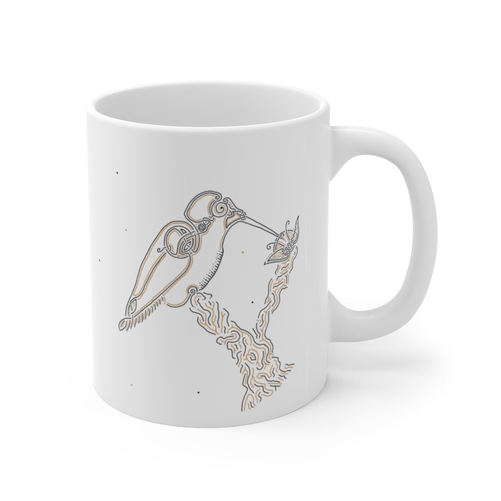 Taza de café de colibrí y flor con diseño inspirado en