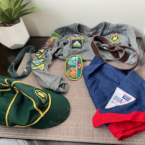 Vintage Boy Scout Wolf Cubs Lot Hattbälte Tygmärken