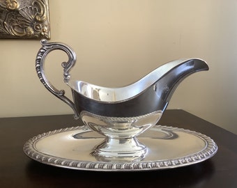 Rogers silver plated Gravy boat