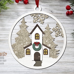Adorno de la iglesia de Navidad SVG - Archivos cortados con láser - Navidad SVG - Escena de Navidad Svg - Bosque Svg - Iglesia Svg - Archivos Glowforge