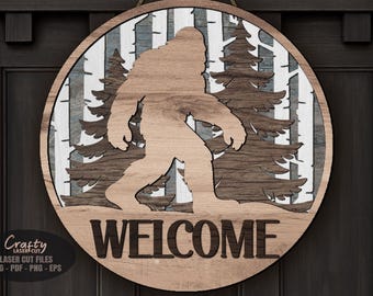 Bigfoot deurhanger SVG lasergesneden bestanden, Forest welkomstbord SVG, Glowforge, Xtool