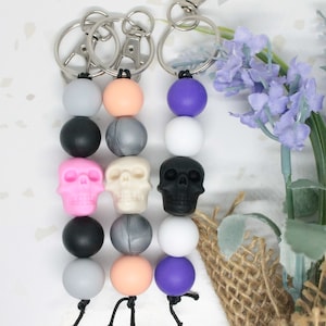 Schädel-Silikon-Perlen-Schlüsselbund, Skelett-Schlüsselanhänger, niedlicher Schlüsselbund, Geschenke für sie, Geschenke für Mama, Halloween-Schlüsselanhänger, Halloween-Schädel