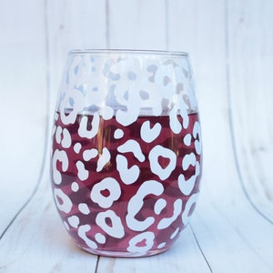 Cheetah Print Wine Glass – Ginger's of Corinth