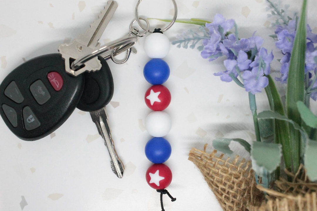 Red Star Keychain Red Star USA Silicone Beaded Keychain, Star Keychain, USA Keychain ...