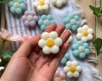 Mini Daisy Candle
