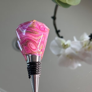 Pink & Gold Wine Stopper, Resin Wine Stopper, Wine Bottle Stopper, Beverage Bottle Stopper, Wine Cork, Wine Stopper Favor, Fast Shipping