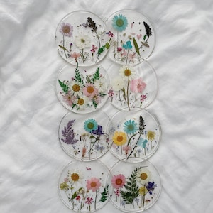 Personalised pressed flower circle resin coaster set l coasters, wedding, thanksgiving floral jesmonite mother homeware christmas letterbox