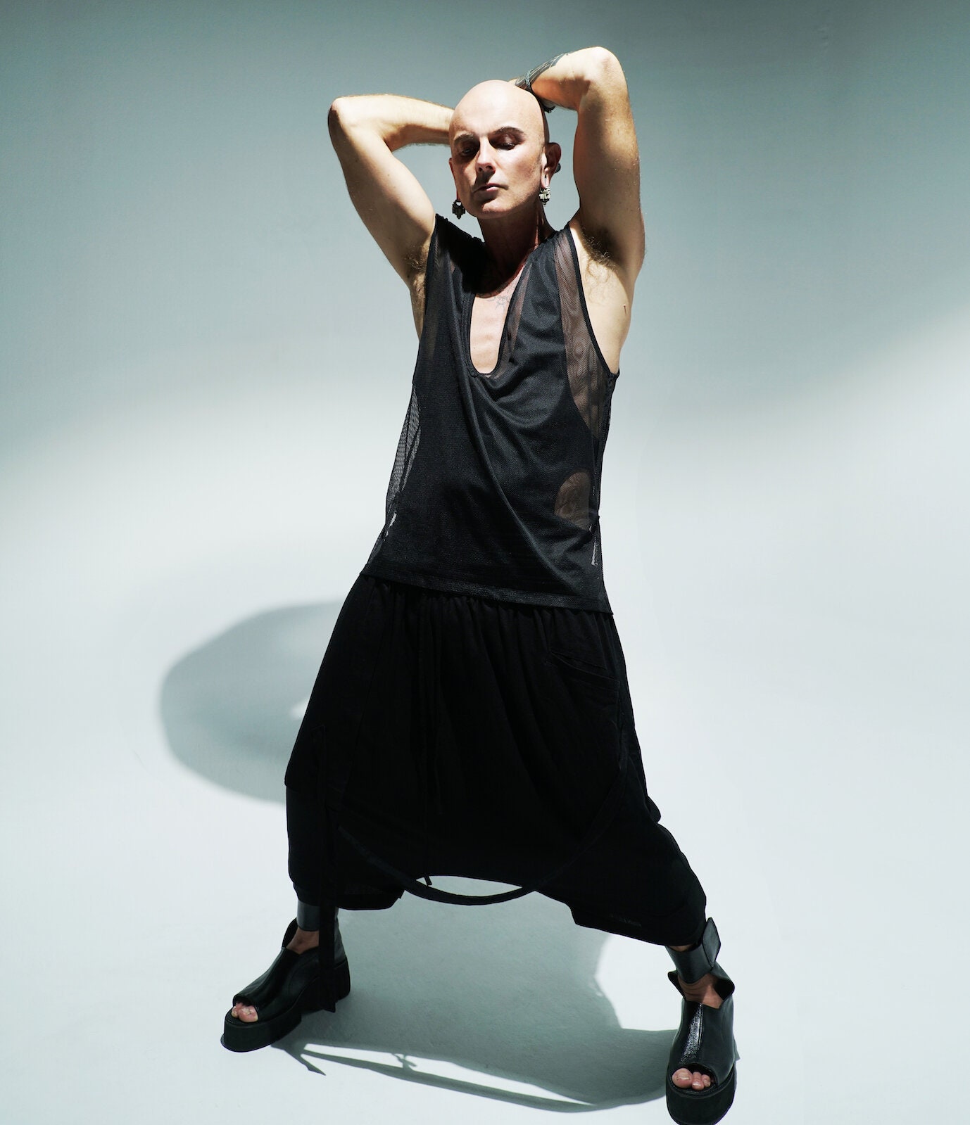 シアータンク　ベスト黒 クロシェ CLOCHE CLOCHE ブラトップ 512-85563 シアー カップ