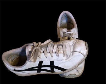 vintage asics cheer shoes