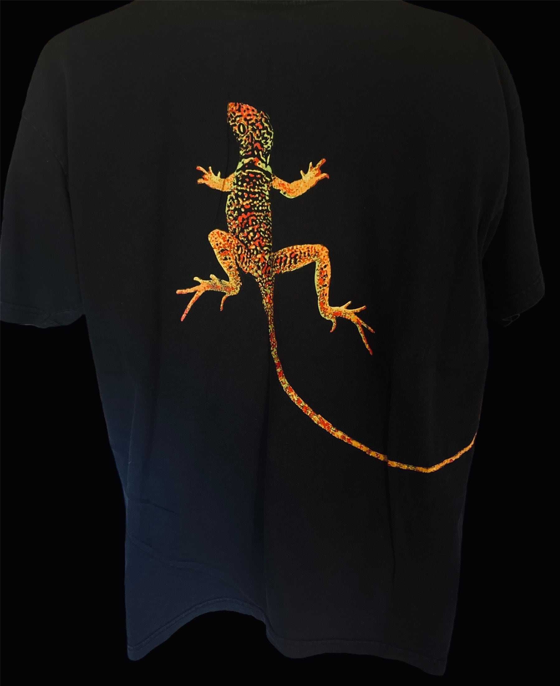Vintage Marlboro Unlimted Mens Lizard Single Stitch Pocket T
