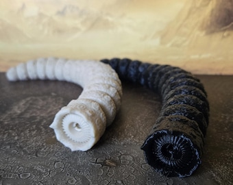 Articulated Sandworm Figurine | Flexible Worm Statue | Flexi-Worm Plastic Model | Hinged 3D Printed Animal Fidget Toy | Many Colors!