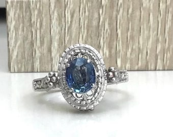 Vintage 14kt white gold Natural Oval Ceylon Sapphire and Diamond halo art deco Ring
