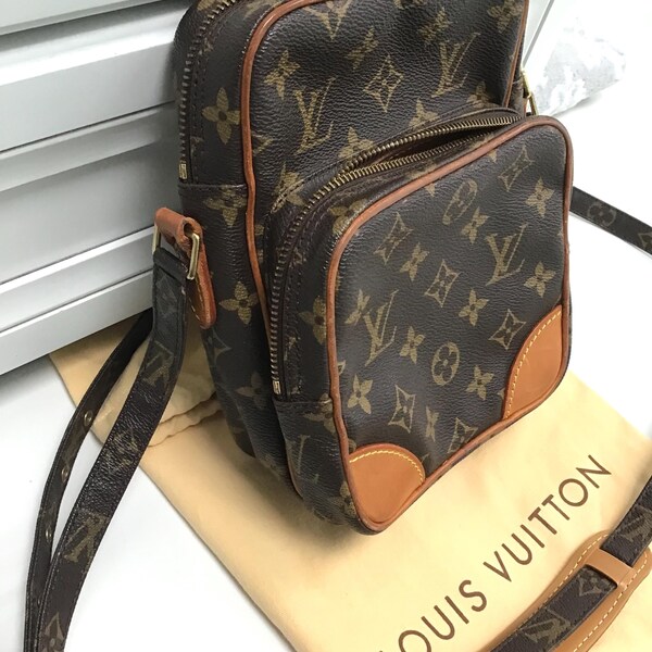 Authentic vintage Louis Vuitton monogram Amazon crossbody bag small